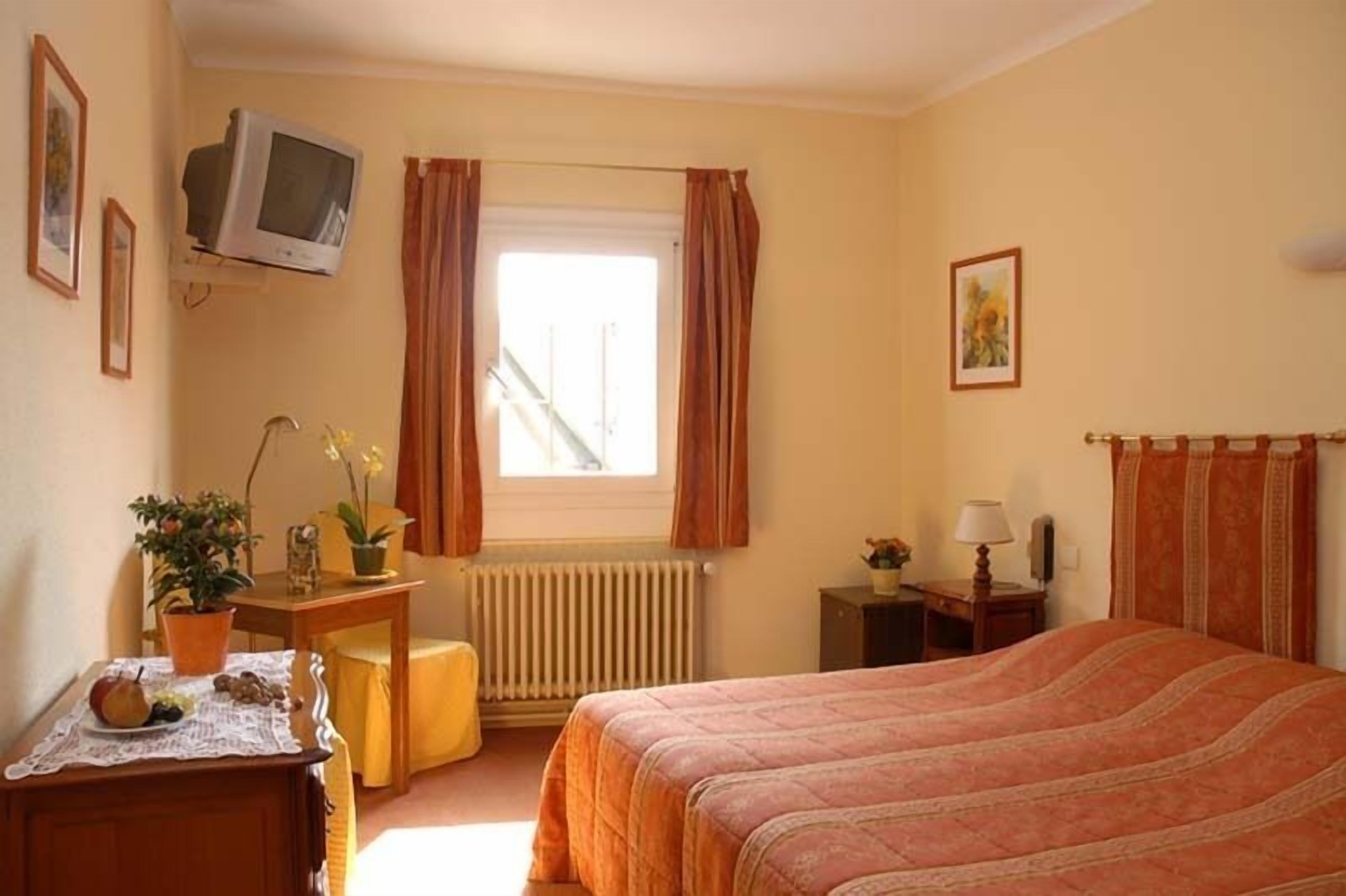 individually decorated, free wifi