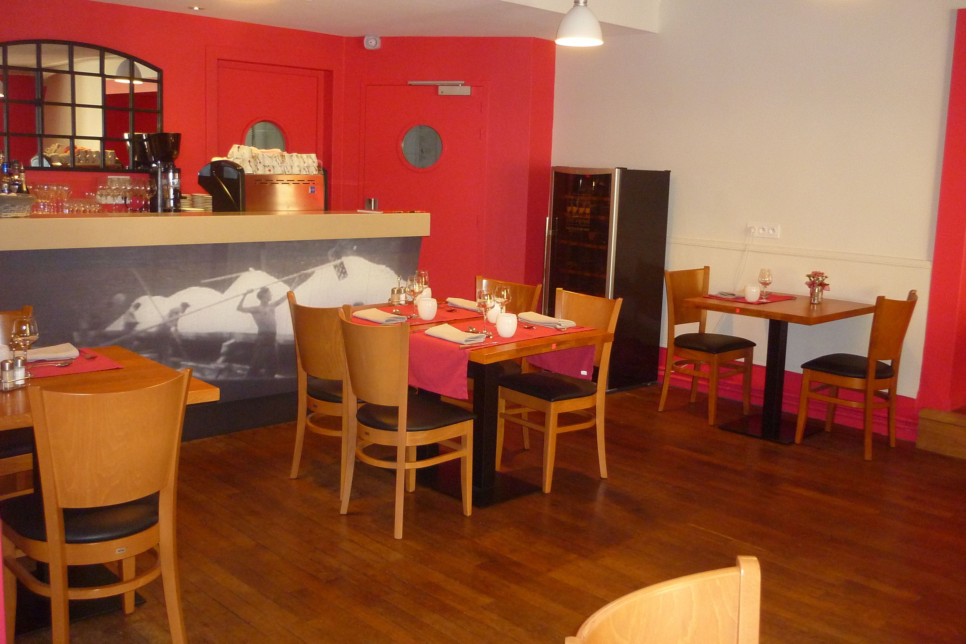 lunch and dinner served, local cuisine