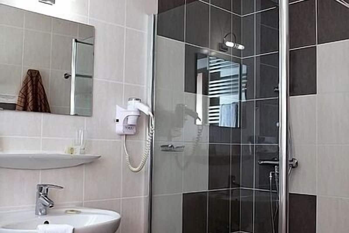 free toiletries, hair dryer, towels