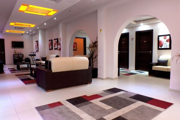 Lobby sitting area - Costa Del Sole (Catania)