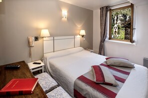 Caja de seguridad en la habitación y sistema de insonorización 