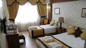 Triple Room with Balcony | Minibar, soundproofing, free WiFi - Hamidiye Hotel (Istanbul)