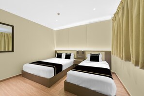 Rollaway beds, WiFi (free) - Hotel O GHC Near Penang Street Art (George Town)
