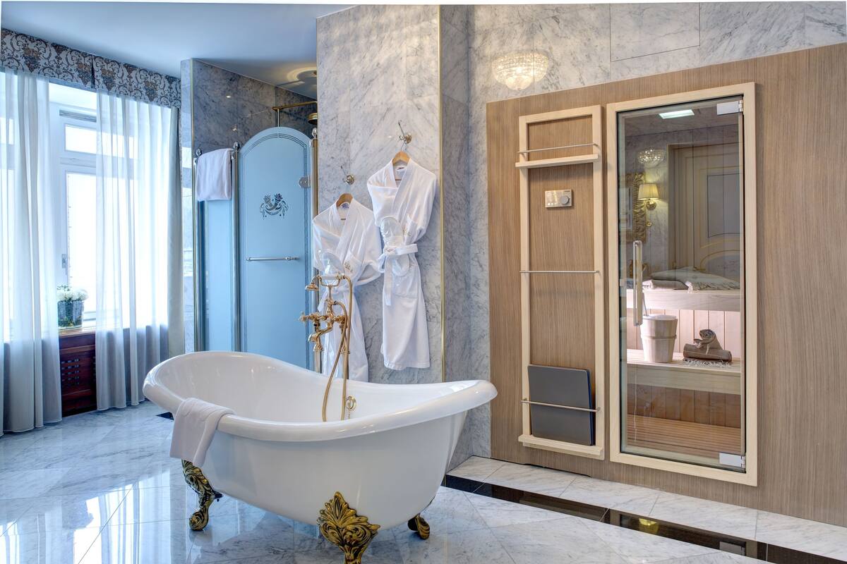 presidential suite, 1 king bed, accessible, mountain view | sauna | sauna, hot tub, steam room, turkish bath/hammam, body treatments