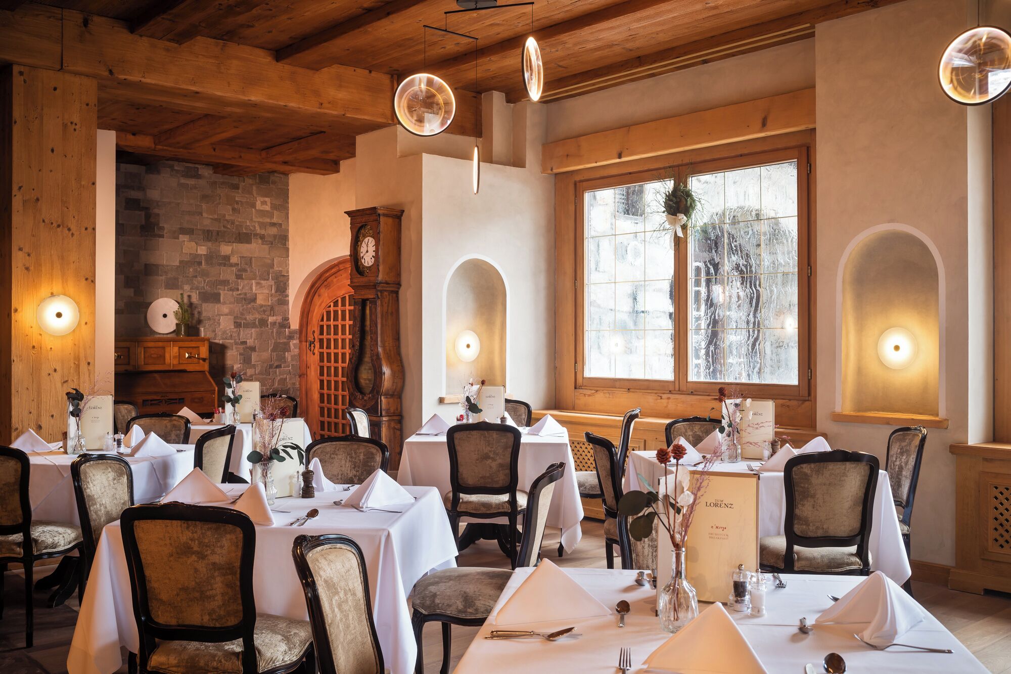 Free daily cooked-to-order breakfast 