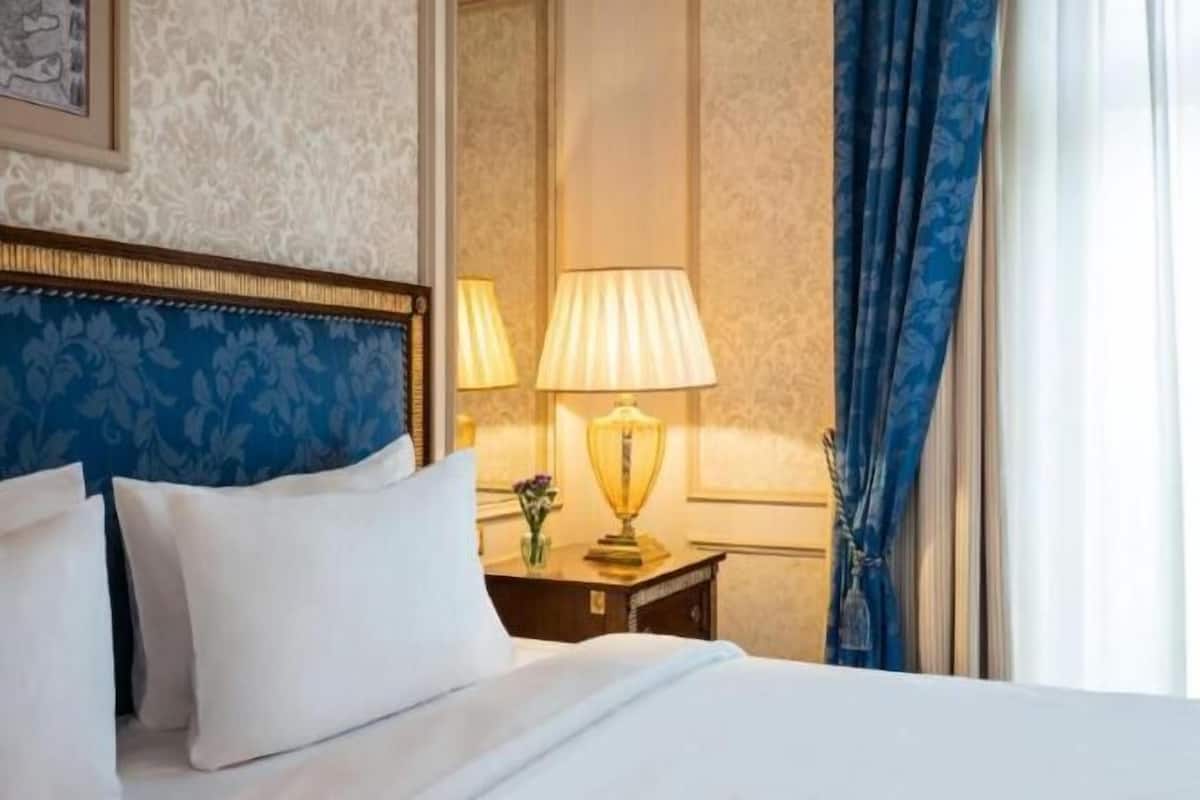 1 Schlafzimmer, hochwertige Bettwaren, Pillowtop-Betten, Minibar