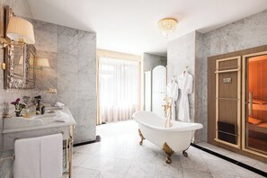 Presidential Suite | Bathroom - Hotel Flüela Davos, in The Unbound Collection by Hyatt (Davos)