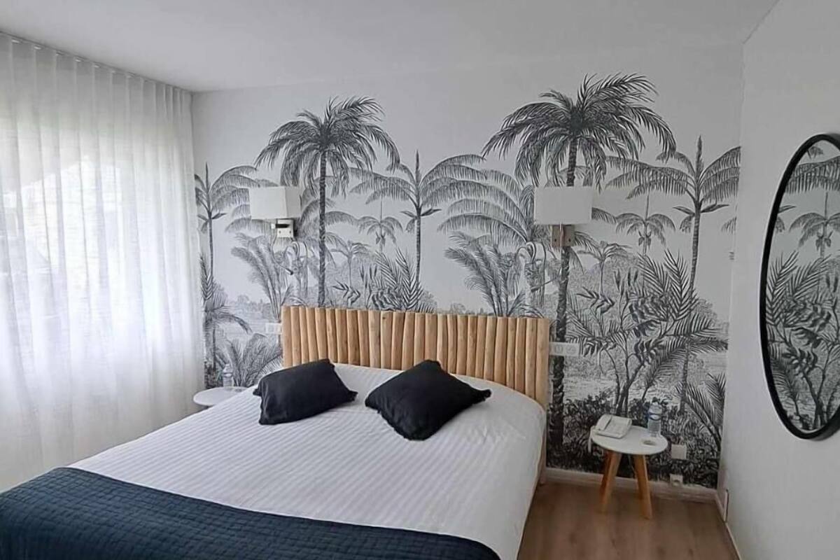 double room | in-room safe, desk, soundproofing, iron/ironing board