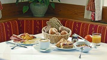 Colazione a buffet inclusa, servita tutte le mattine