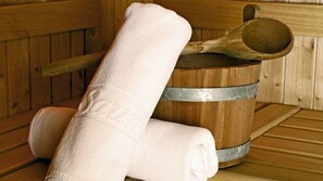 Body treatments, sports massages, body scrubs, facials, reflexology - Hotel Trenker (Braies)