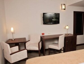Premium bedding, in-room safe, desk, blackout curtains - City Express by Marriott Esteli (Esteli)