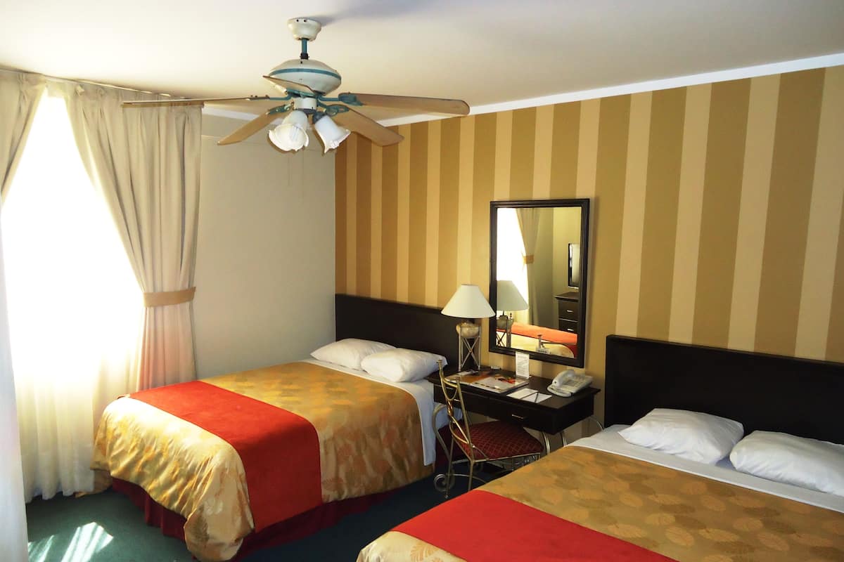 Standard Twin Room | Down duvets, in-room safe, desk, blackout curtains