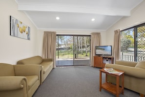 Minibar, in-room safe, iron/ironing board, free WiFi