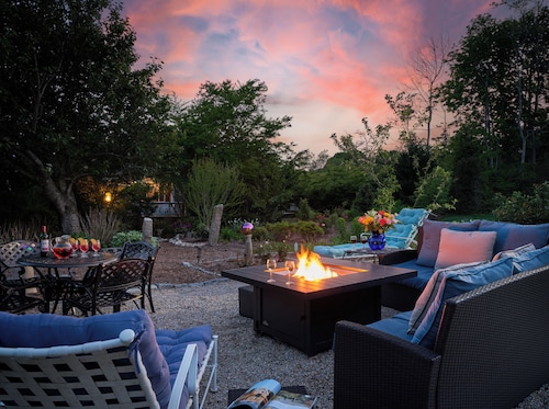 The Palmer House Inn