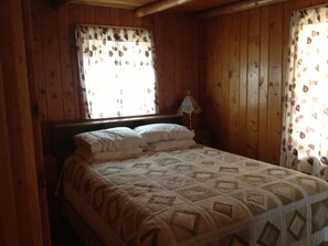 1 soverom, individuelt dekorert og individuelt innredet