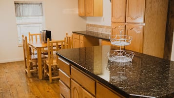 3 habitaciones, wifi gratis y ropa de cama
