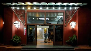 Property entrance - La Posada Hotel & Beach Club (La Paz)