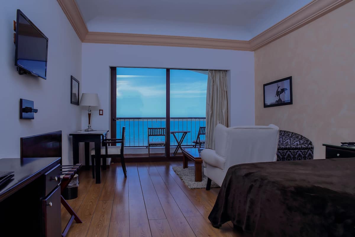 1 bedroom, minibar, in-room safe, individually decorated