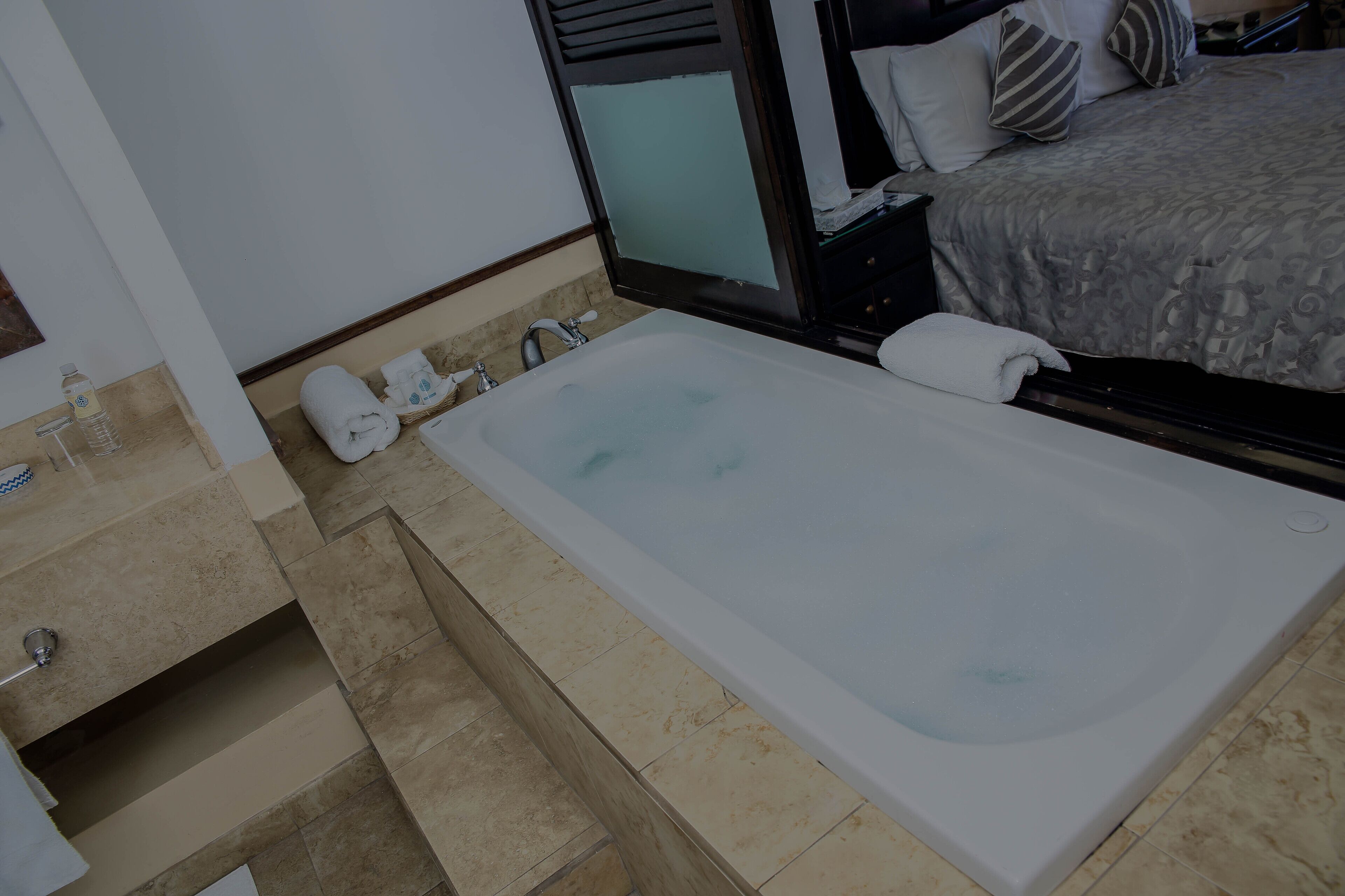 1 bedroom, minibar, in-room safe, individually decorated