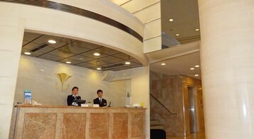 コンシェルジュ デスク