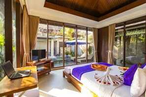 Nệm Select Comfort, minibar, két bảo mật tại phòng, bàn