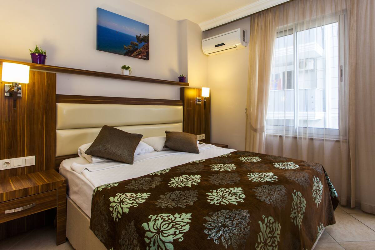 Premium bedding, Select Comfort beds, minibar, in-room safe