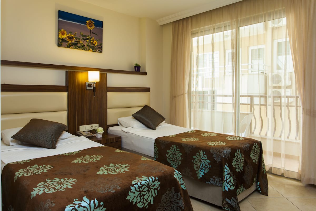 Premium bedding, Select Comfort beds, minibar, in-room safe