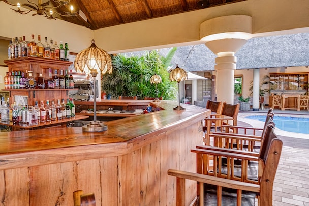 Discover the best Victoria Falls hotels, offering luxurious accommodations, stunning views, and convenient access to adventure activities