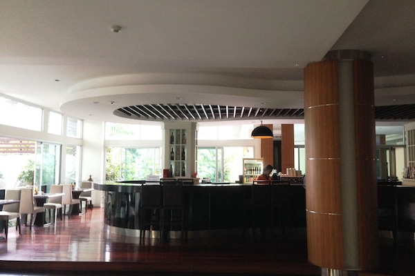Bar (di hartanah)