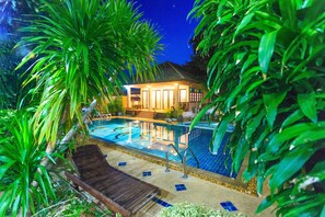 Outdoor pool - Oasis Hakuna Matata Hotel (Koh Samui)