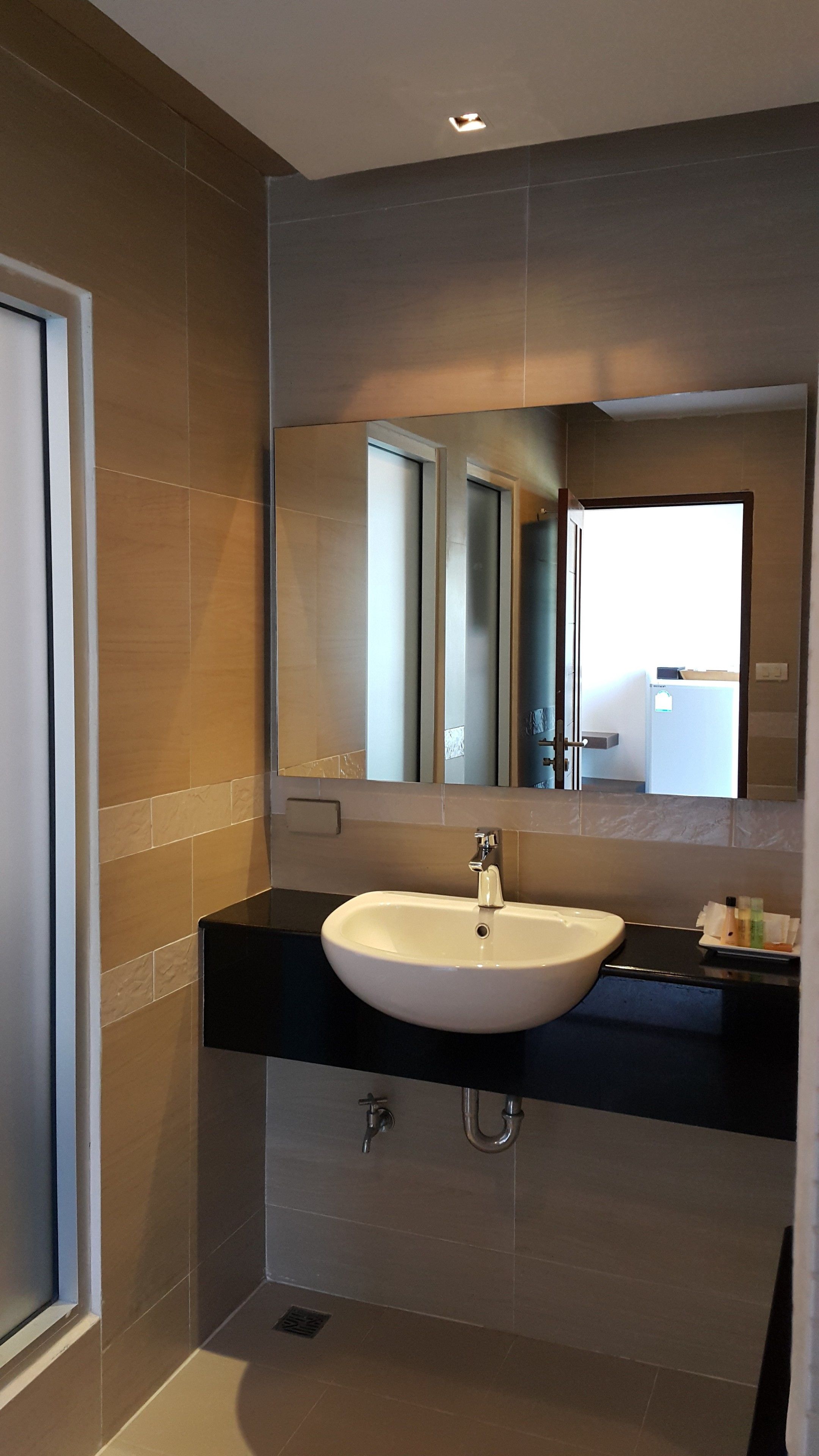 junior double room | bathroom sink