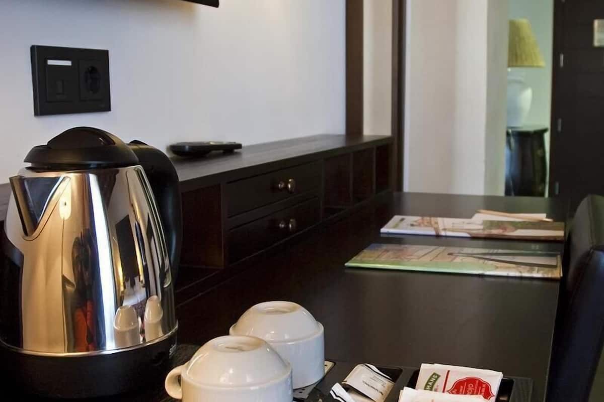 room (coro) | 1 bedroom, minibar, in-room safe, desk