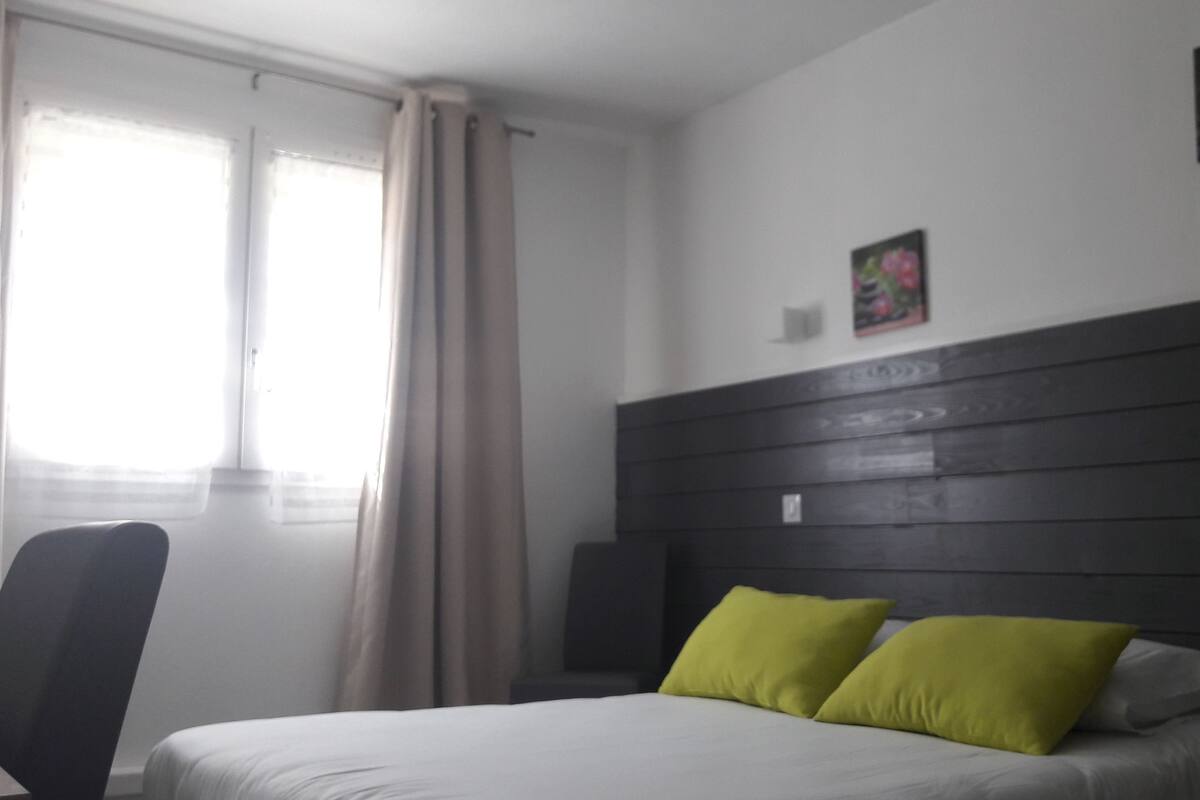 Double Room | Cribs (free), rollaway beds (surcharge), WiFi (free)