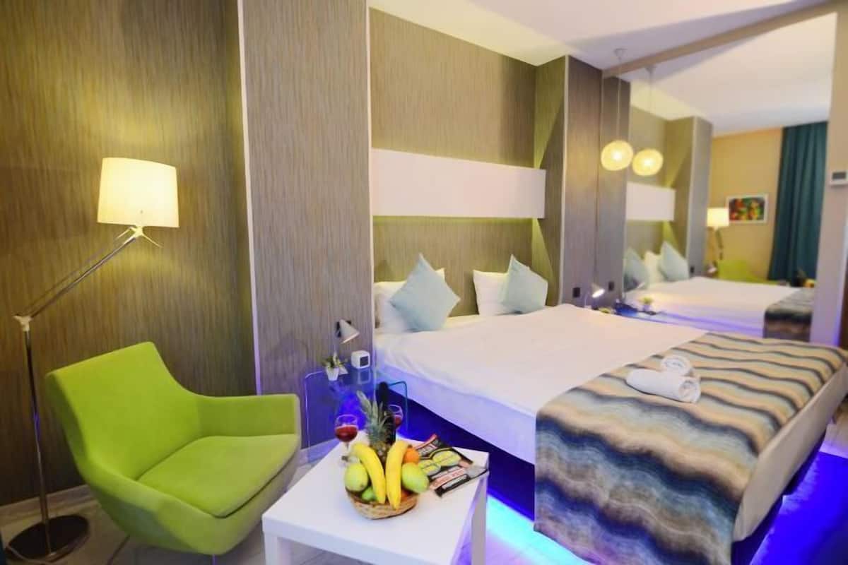 Premium bedding, minibar (some free items), in-room safe, desk