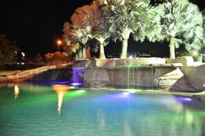 Outdoor pool - Sand River Resort (Musina)