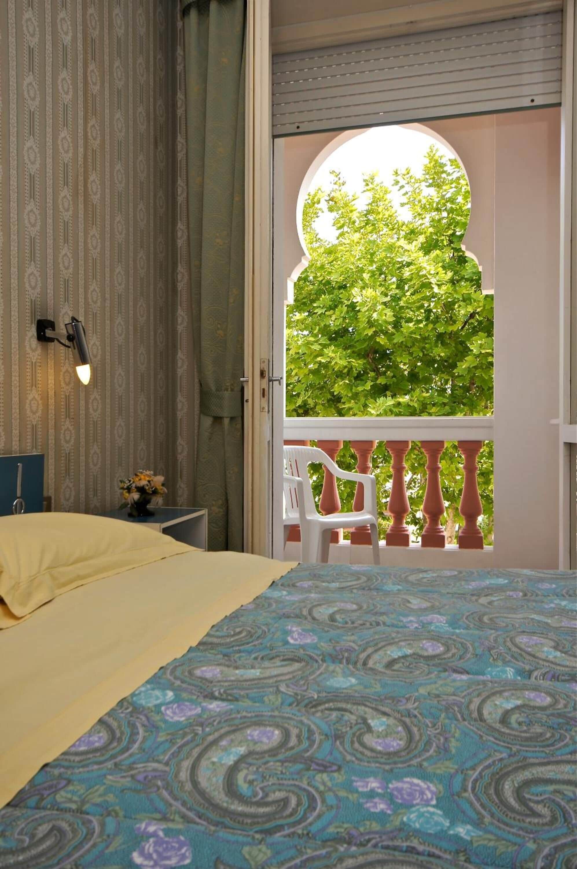 In-room safe, soundproofing, free WiFi