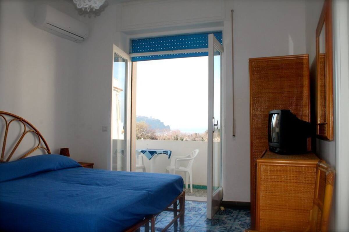Een kluis op de kamer, babybedden (toeslag), extra bedden