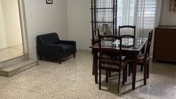 Apartament, 2 dormitoris | Menjador