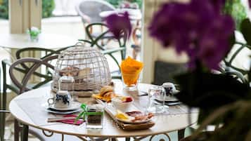 Desayuno