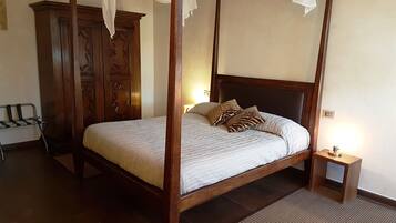 Premium bedding, minibar, in-room safe, individually furnished