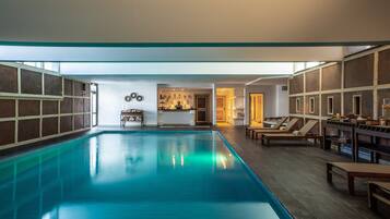 Sauna, hot tub, pemandian Turki/hammam, perawatan tubuh, dan body wrap