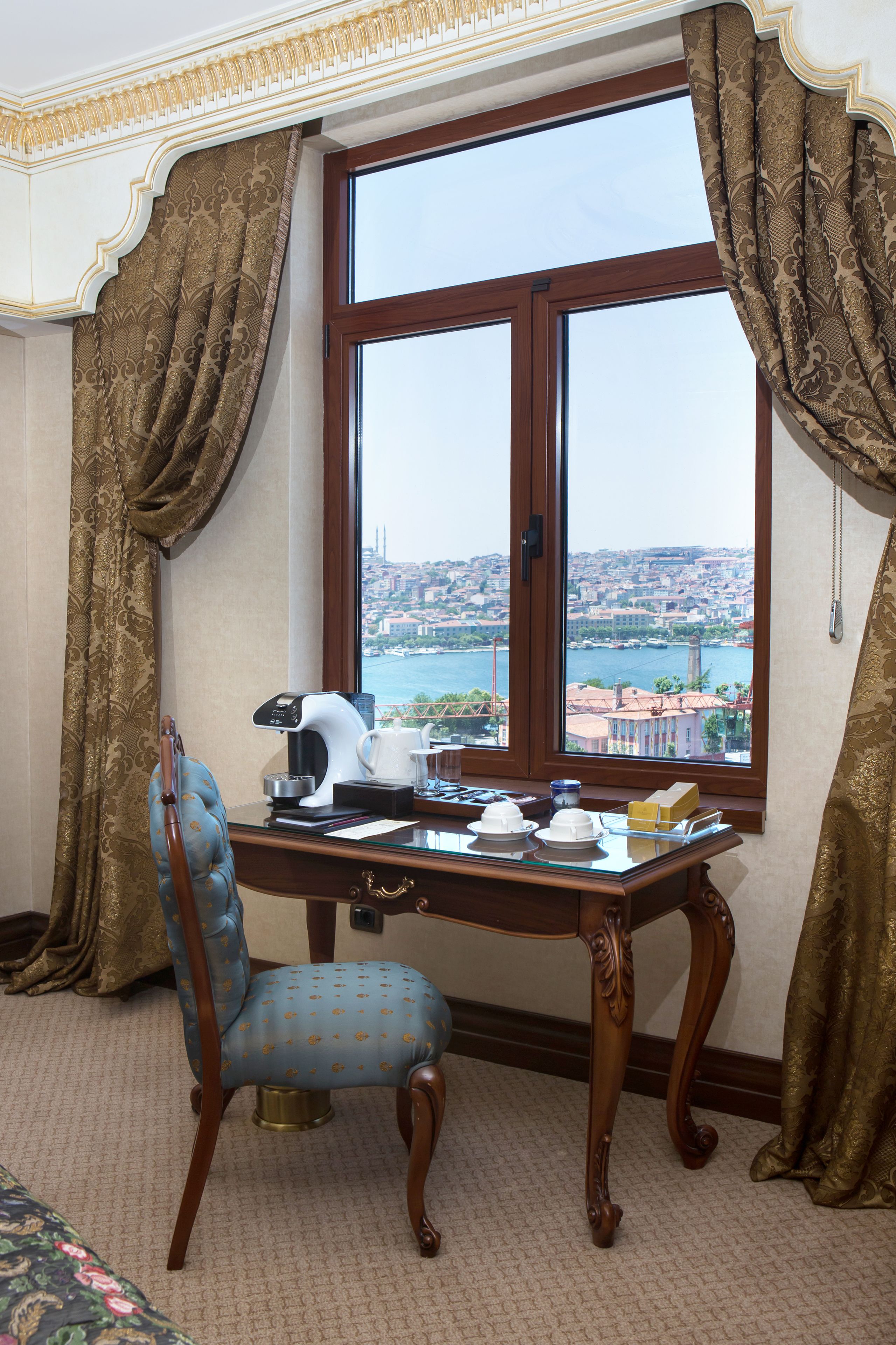 Grand Deluxe Room with Golden Horn View | Ausblick vom Zimmer
