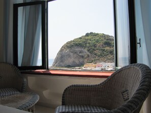 Appartement, 3 chambres | Coin séjour