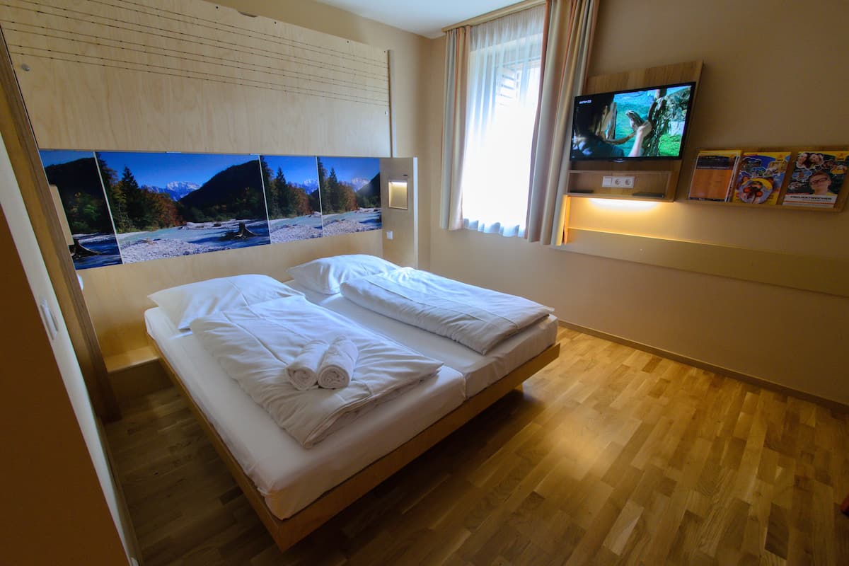 in-room safe, individually decorated, individually furnished, desk