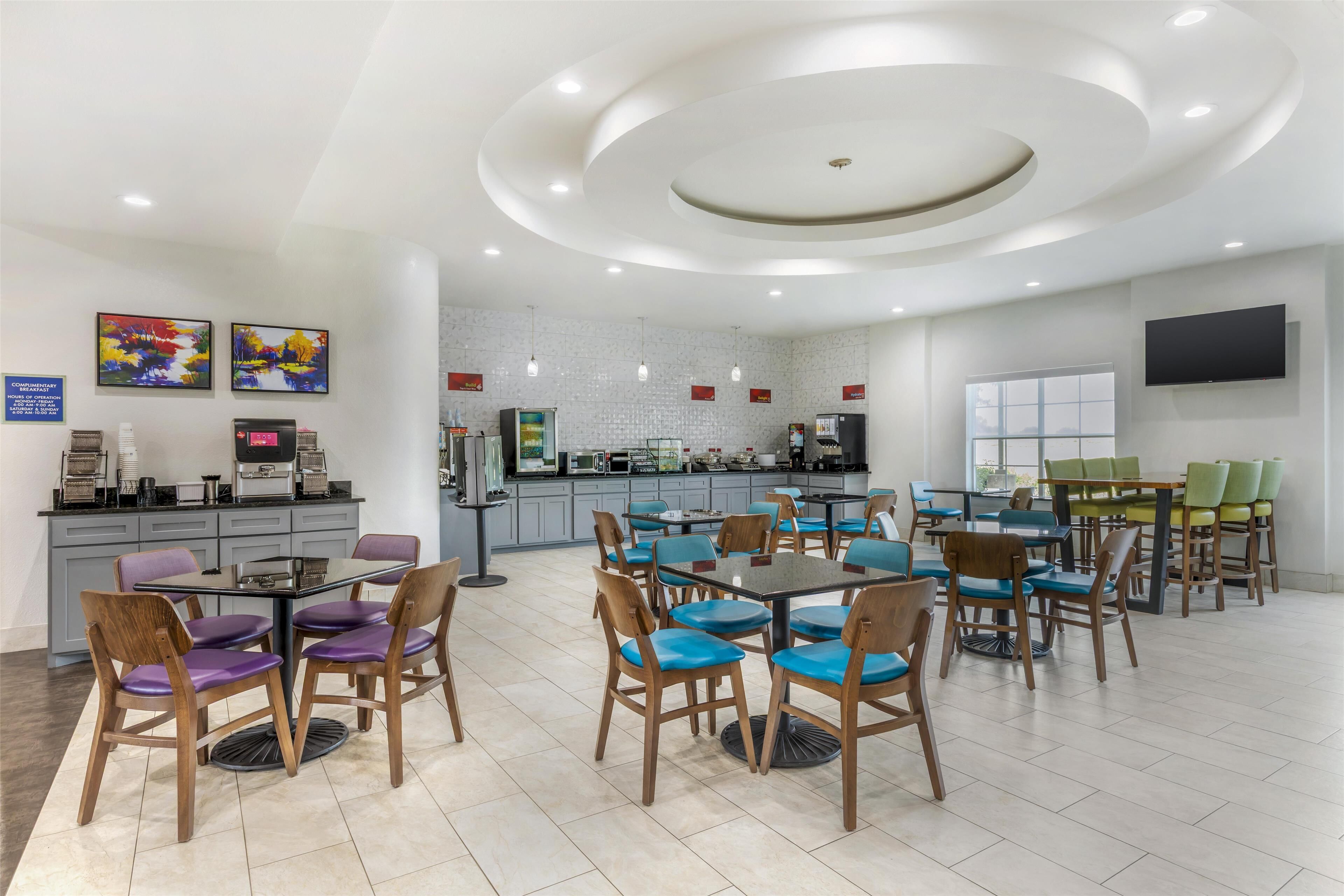 Free daily buffet breakfast