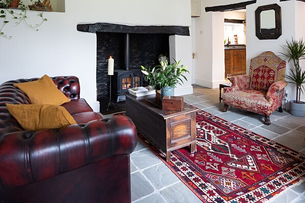 Luxury House | Living area | TV, DVD player - The Royal Oak Exmoor (Minehead)