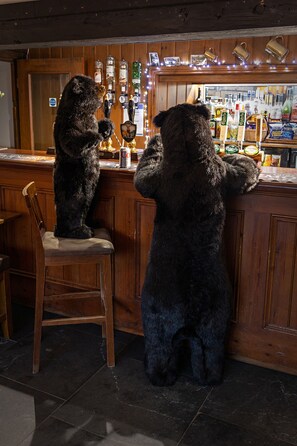 Bar (on property) - The Royal Oak Exmoor (Minehead)