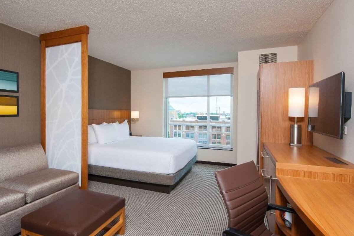 Premium bedding, down comforters, pillowtop beds, desk
