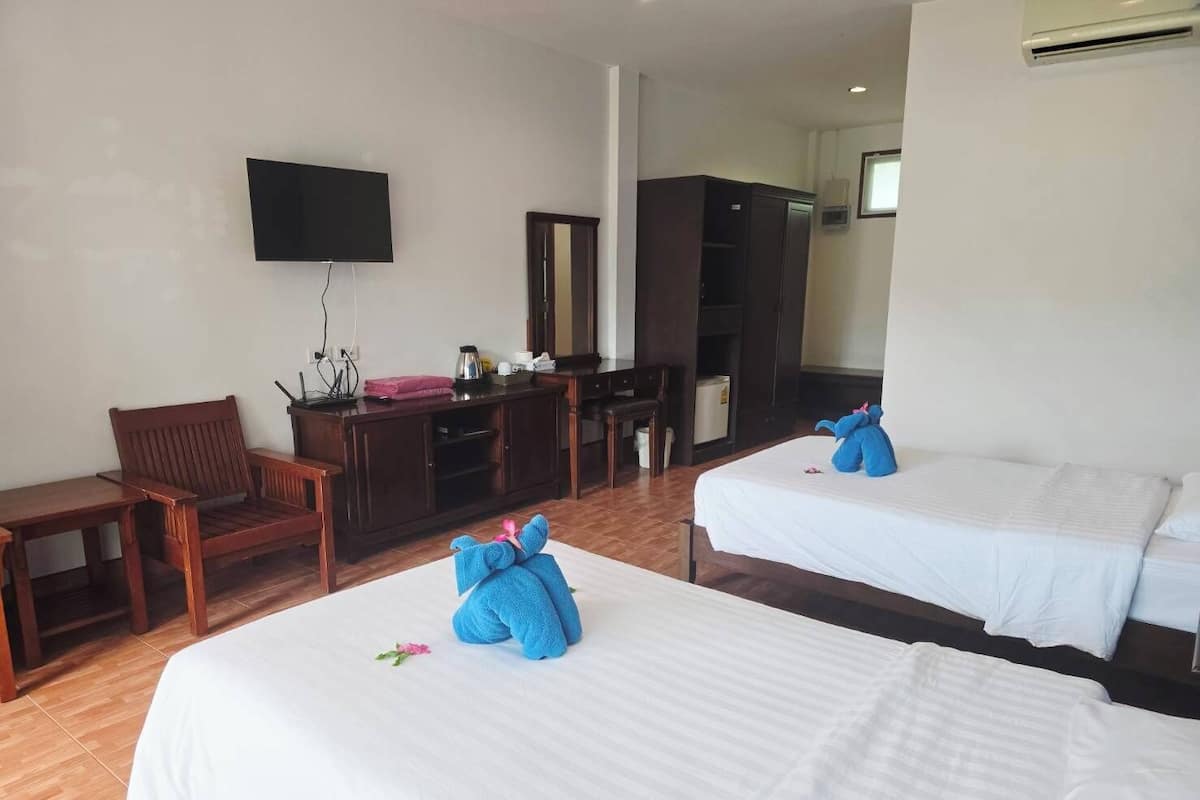 Deluxe-værelse med 2 enkeltsenge | Pengeskab på værelset, mørklægningsgardiner, ekstra senge (tillægsgebyr)