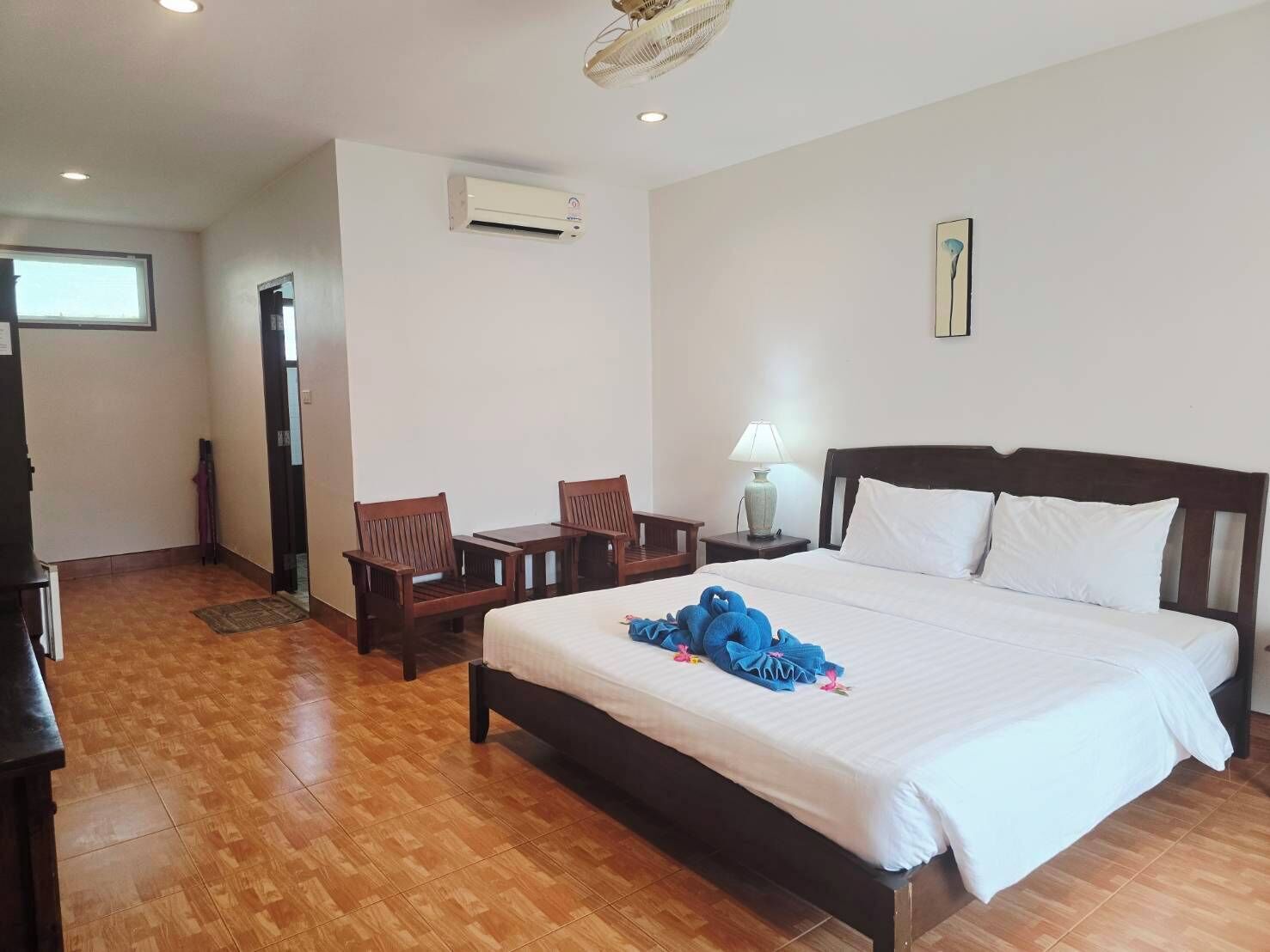 Habitació doble Deluxe, 1 dormitori | Caixa forta a l'habitació, cortines opaques i llits addicionals 